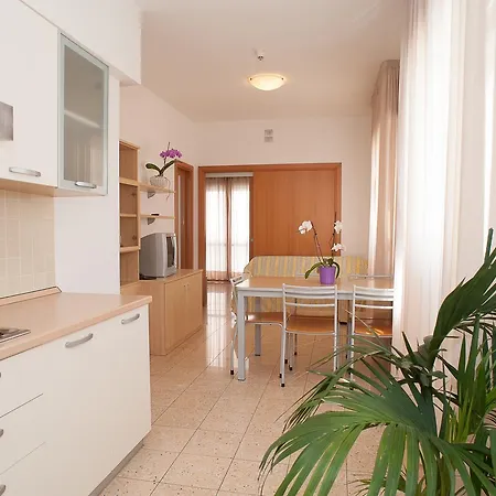 Ca D'oro Apartahotel Lido di Jesolo