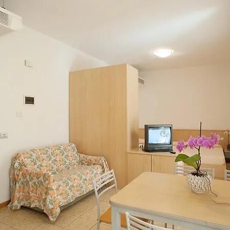 Ca D'oro Lägenhetshotell Lido di Jesolo